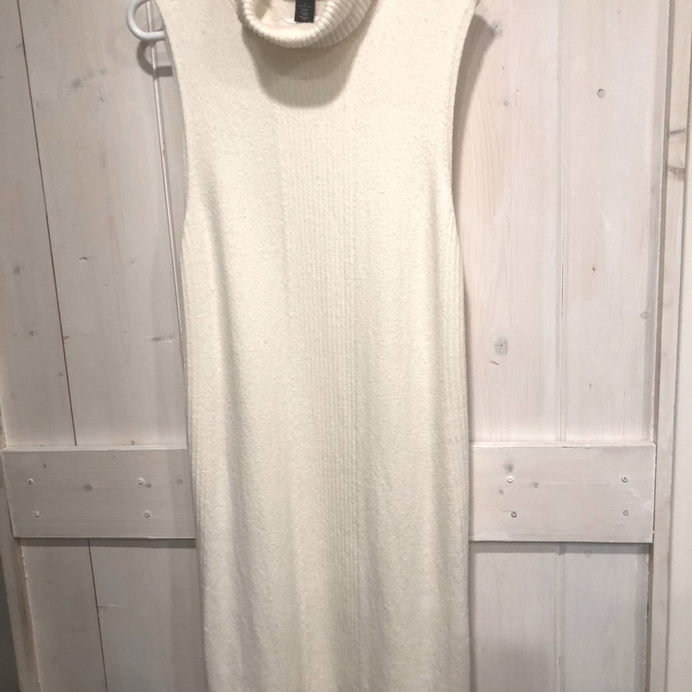 Women’s sleeveless sweater dress